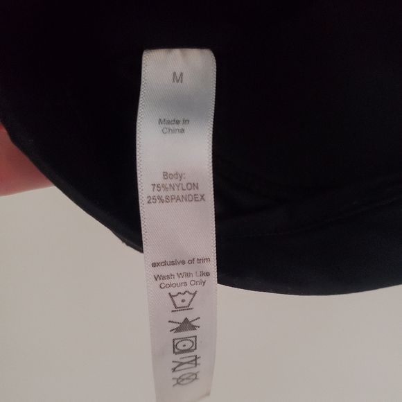 Supportive Sports Bra - Picture 3 of 3